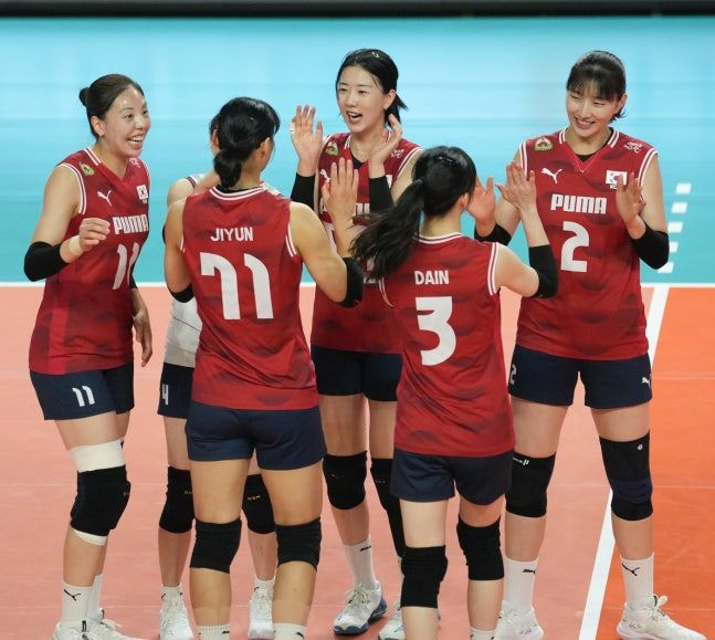 [서울=뉴시스]여자배구, 한일전서 승리. (사진=대한배구협회 제공)