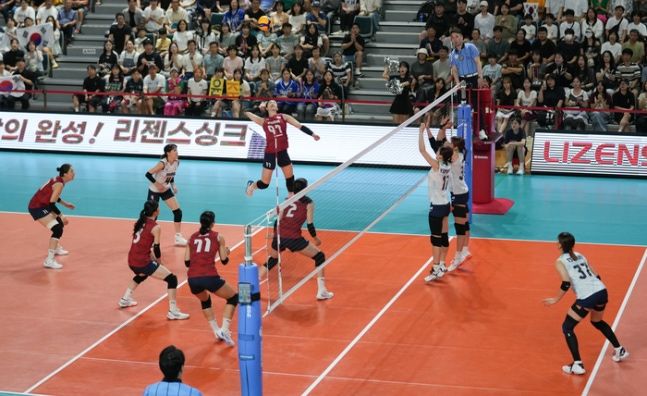 [서울=뉴시스]여자배구, 150번째 한일전서 승리. (사진=대한배구협회 제공)