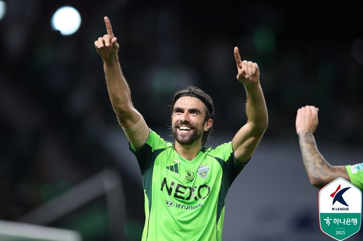 [서울=뉴시스] 프로축구 K리그1 전북 현대의 콤파뇨. (사진=한국프로축구연맹 제공) *재판매 및 DB 금지