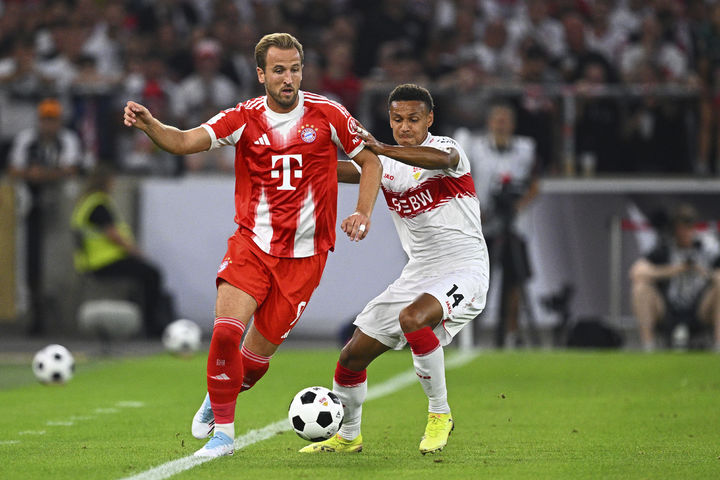 [슈투트가르트=AP/뉴시스] 독일 프로축구 분데스리가 바이에른 뮌헨의 해리 케인(왼쪽). 2025.08.16.