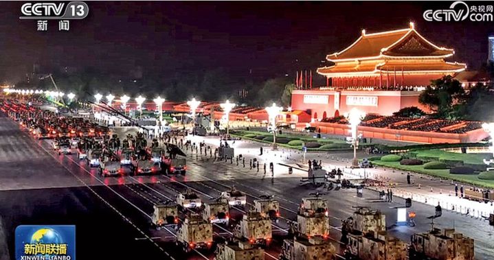 [서울=뉴시스] 중국 관영 중앙(CC)TV의 2차 열병식 보도 화면.(출처: 명보) 2025.08.18. *재판매 및 DB 금지