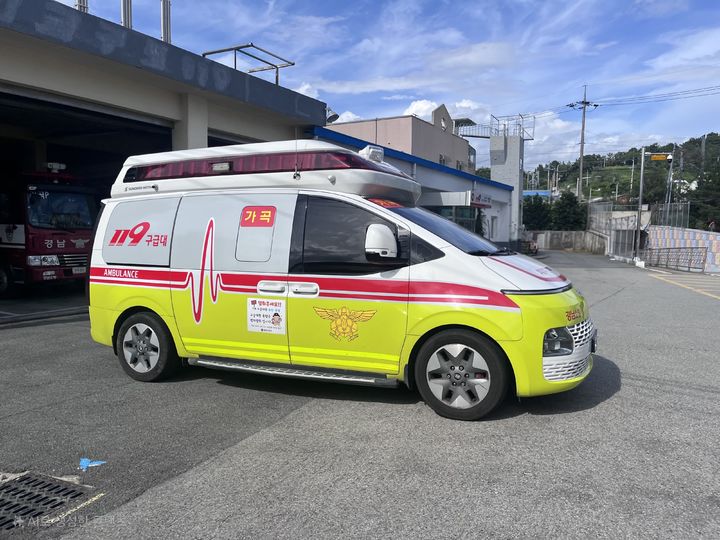 [밀양=뉴시스] 가곡119안전센터에 배치된 구급차. (사진=밀양소방서 제공) 2025.08.18. photo@newsis.com *재판매 및 DB 금지