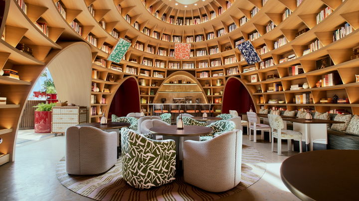 [서울=뉴시스] 루이 비통 레스토랑 '르 카페 루이 비통(Le Café Louis Vuitton)' 모습(사진=루이 비통 제공) *재판매 및 DB 금지