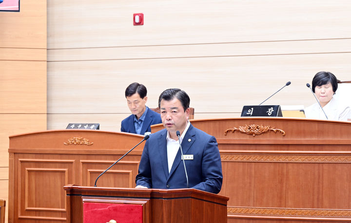 [보령=뉴시스] 보령시의회 제269회 임시회에서 5분 발언하는 조장현 의원. (사진=보령시의회 제공) 2025.08.18. photo@newsis.com *재판매 및 DB 금지