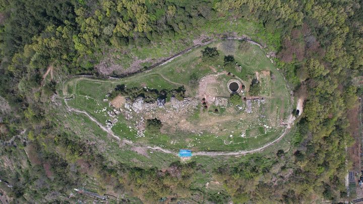 [서울=뉴시스] 거제 수정산성 전경 (사진=국가유산청 제공) 2025.08.19. photo@newsis.com *재판매 및 DB 금지