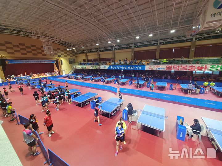 [영덕=뉴시스] 안병철 기자 = 지난 2022년 경북 영덕군에서 열린 제27회 경상북도지사기 생활체육 탁구대회 모습.(사진=영덕군 제공) 2025.08.19. photo@newsis.com