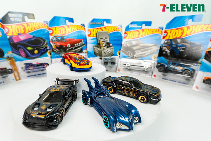 [서울=뉴시스] 세븐일레븐은 글로벌 완구기업 '마텔(Mattel)'의 자동차 모형 브랜드 '핫휠(Hot Wheels)' 다이캐스트(정교한 모형) 자동차를 국내 편의점 단독으로 선보인다고 20일 밝혔다.(사진=세븐일레븐 제공) *재판매 및 DB 금지
