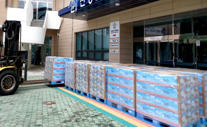 [서울=뉴시스] 한국P&G, 경남 산청군에 페브리즈 7000개 기부.(사진=한국P&G 제공) *재판매 및 DB 금지