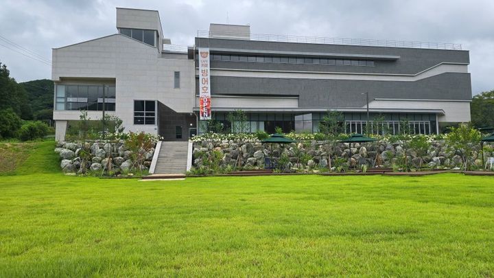 [인제=뉴시스] 빙어홍보관. (사진=인제군 제공) 2025.08.20. photo@newsis.com *재판매 및 DB 금지