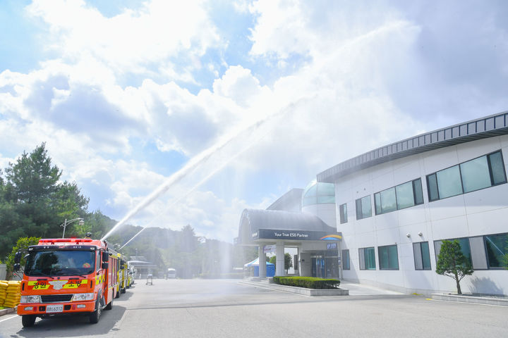 [원주=뉴시스] 을지연습 실제 훈련 모습. (사진=횡성군 제공) 2025.08.20. photo@newsis.com *재판매 및 DB 금지