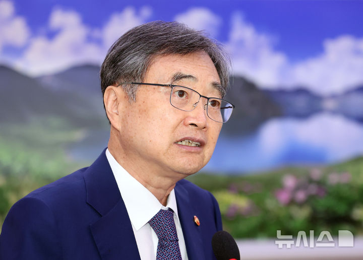 [서울=뉴시스] 김명년 기자 = 조현 외교부 장관이 20일 오전 서울 여의도 국회 외교통일위원회 전체회의에서 발언하고 있다. 2025.08.20. kmn@newsis.com