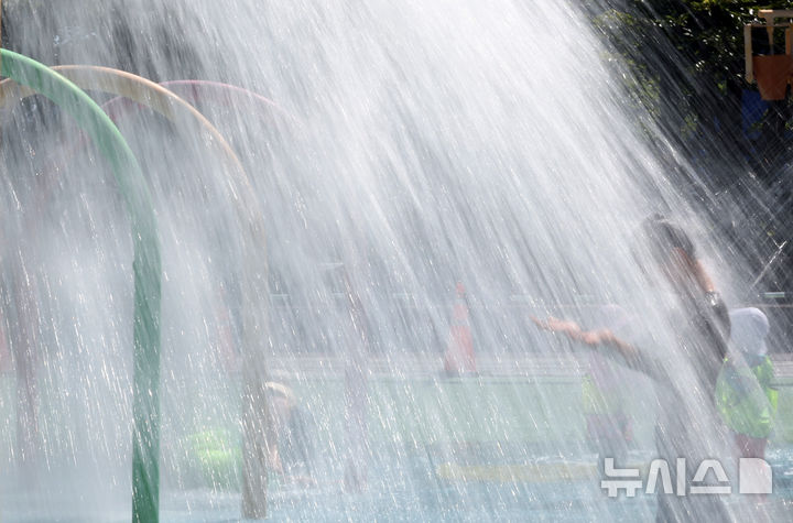 충남권 한때 소나기 예보…최고체감온도 33도 안팎