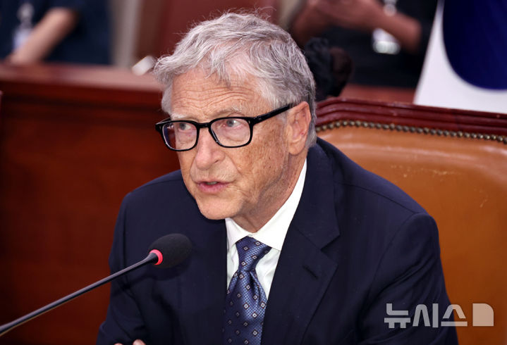 빌 게이츠, 러 여성들과 외도 인정…엡스타인 의혹에는 선 그어