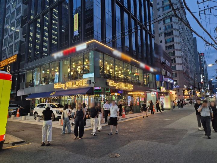 [서울=뉴시스] BBQ 강남점 모습.(사진=제너시스BBQ 제공) *재판매 및 DB 금지