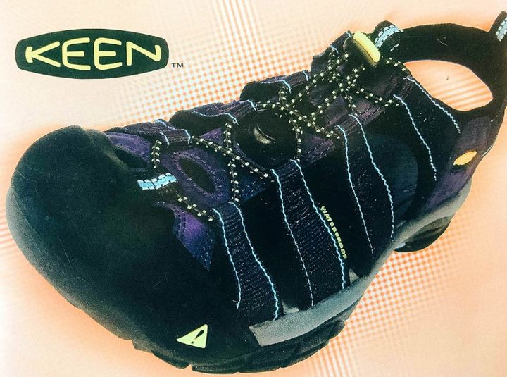 [서울=뉴시스] 2003년 킨 뉴포트 샌들 브로셔 (사진=LF 제공) *재판매 및 DB 금지