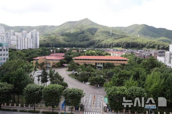 [군포=뉴시스] 군포시 산본동 서울시 남부기술교육원 전경. (사진=군포시 제공).2025.08.23. photo@newsis.com 