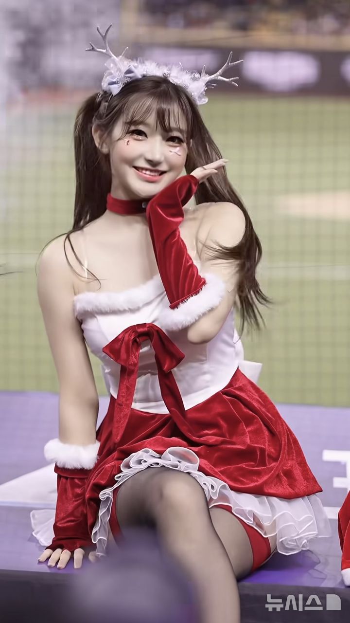 [뉴시스] 치어리더 이주은. (사진=인스타그램 갈무리)