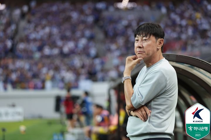 [서울=뉴시스] 프로축구 K리그1 울산 HD의 신태용 감독. (사진=한국프로축구연맹 제공) 