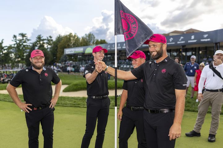 [플리머스=AP/뉴시스]욘 람, LIV 골프 단체전도 우승. 2025.08.24.