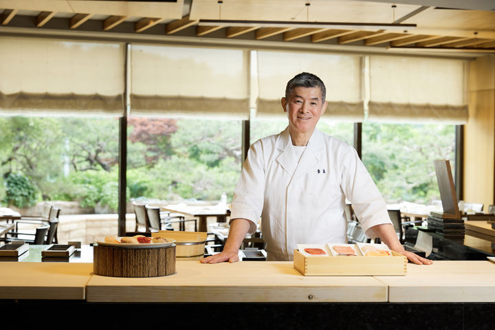 [서울=뉴시스] 서울신라호텔 더 파크뷰가 '스시 아오키' 셰프 초청 프로모션을 진행한다.(사진=서울신라호텔 제공) *재판매 및 DB 금지