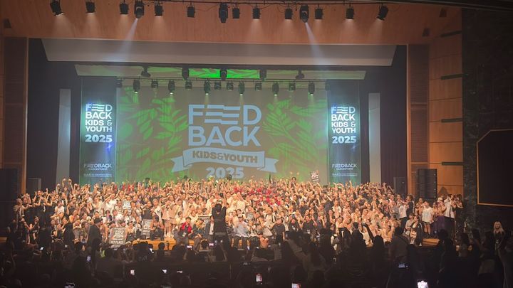 [대전=뉴시스] 우송정보대 글로벌실용예술학부초중고 댄스 경연대회 참가자들 기념촬영. (사진=우송정보대 제공) 2025.08.25. photo@newsis.com *재판매 및 DB 금지