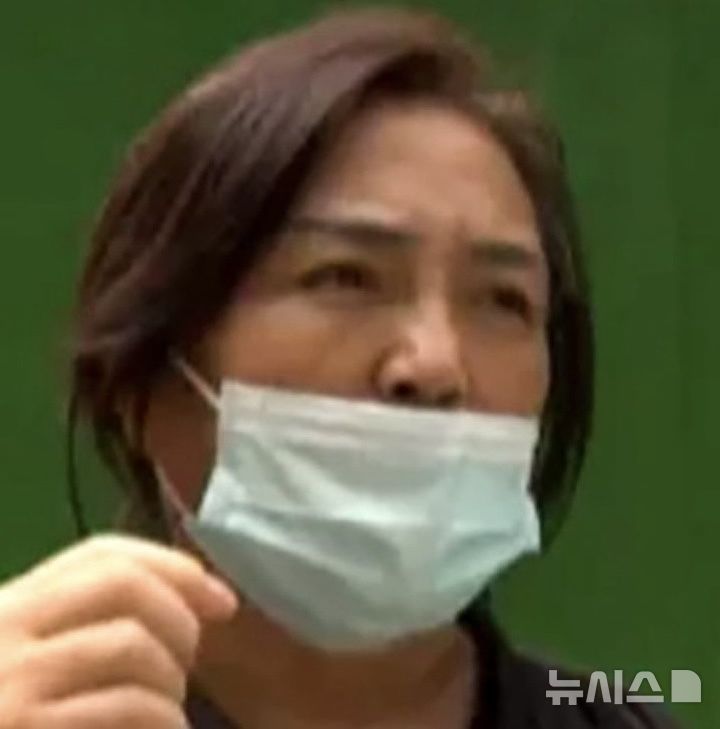 [뉴시스] 중국의 한 여성이 미신적인 말을 듣고 손자의 학비가 포함된 전 재산을 성형외과에 지불했다. (사진=SCMP) 2025.08.24. 