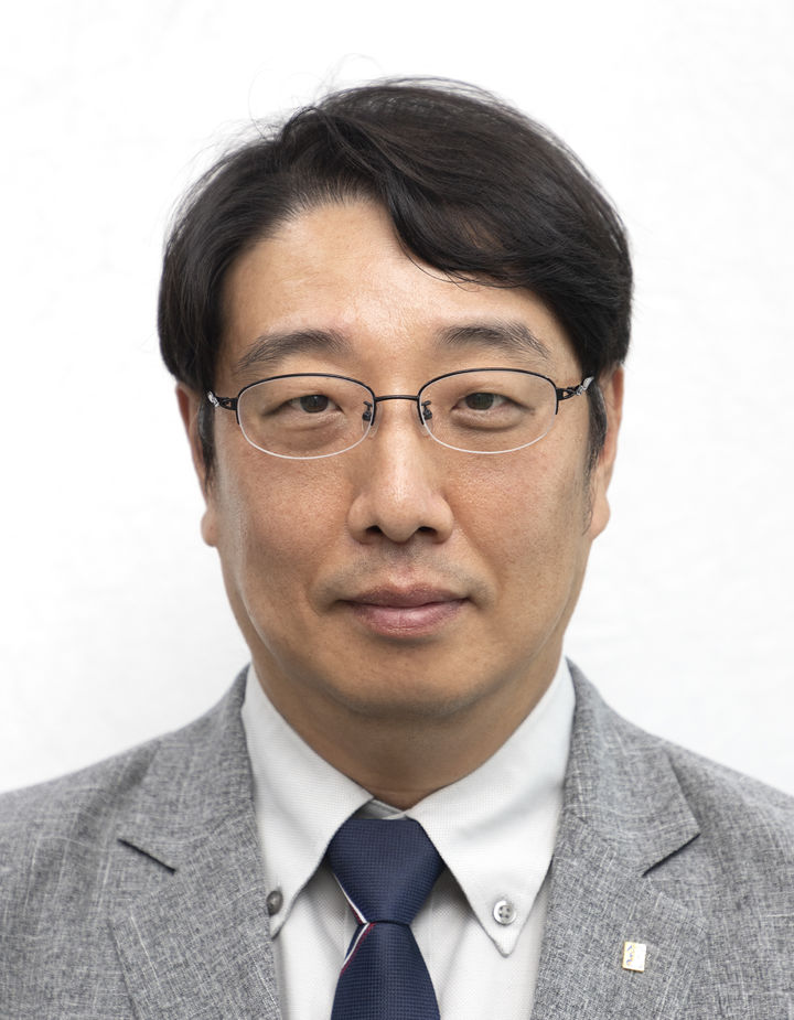 associate_pic