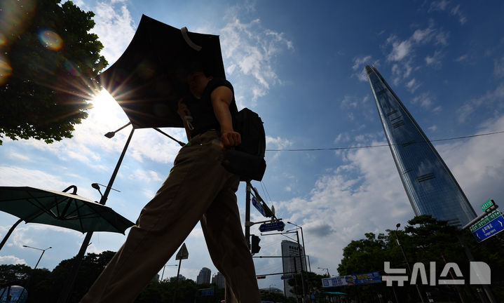 경기남부, 대체로 '맑음'…"한낮 32도" 무더위는 계속된다