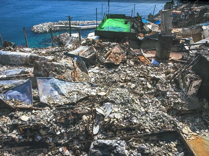 [대구=뉴시스] 정재익 기자 = 박정일 사진작가가 촬영한 경북 영덕군 석리마을 산불 피해 현장 사진. 2025.08.26. jjikk@newsis.com *재판매 및 DB 금지