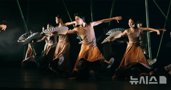 [서울=뉴시스]홍콩공연예술대학교와 성균관대 무용학과가 함께하는 'CollabAsia(콜랩아시아)'. (사진=PRM 제공)