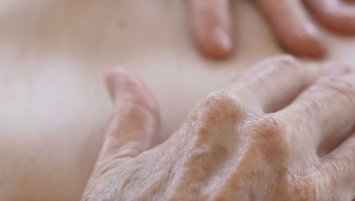 이강승, 피부, 2024, 단채널 4K 비디오, 컬러, 사운드, 7분 45초 *재판매 및 DB 금지