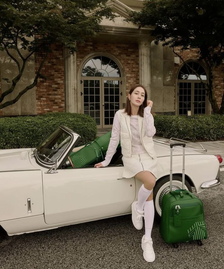 [서울=뉴시스] 배우 이민정. (사진=이민정 인스타그램 캡처) 2025.08.26. photo@newsis.com *재판매 및 DB 금지