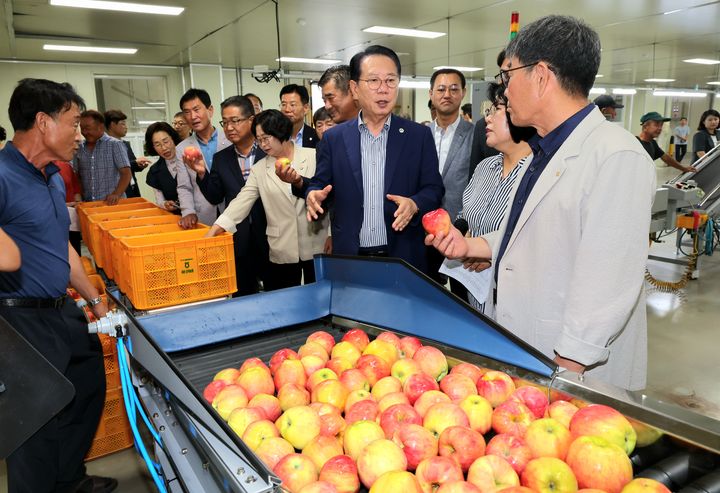 [괴산소식]송면 복합체육센터 준공, 본격 운영 준비 등
