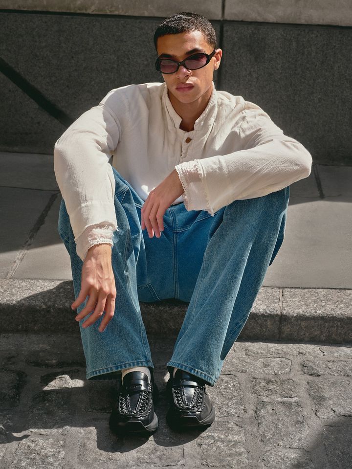 [서울=뉴시스] 생활문화기업 LF는 자사가 전개하는 미국 어반 아웃도어 슈즈 브랜드 '킨(KEEN)'이 가을·겨울(FW) 시즌을 앞두고 '유니크 로퍼 WK(UNEEK Loafer WK)'를 한정판으로 출시한다고 27일 밝혔다.(사진=LF 제공) *재판매 및 DB 금지