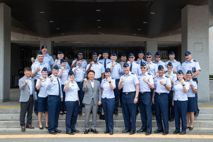 군산시, 미 공군 신임 간부 장교에 시정설명회·현장 탐방 