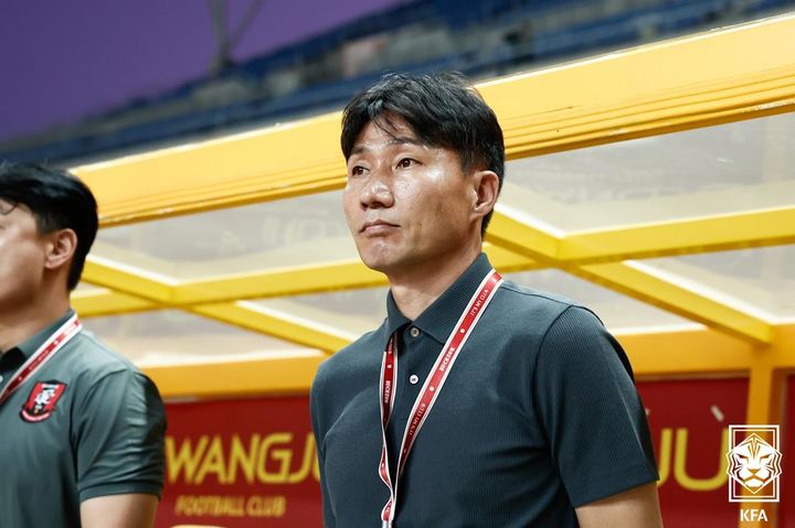 [서울=뉴시스] 프로축구 K리그2 부천FC1995의 이영민 감독. (사진=대한축구협회 제공) *재판매 및 DB 금지