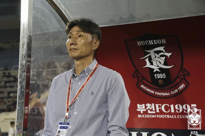 [서울=뉴시스] 프로축구 K리그2 부천FC1995의 이영민 감독. (사진=대한축구협회 제공) *재판매 및 DB 금지