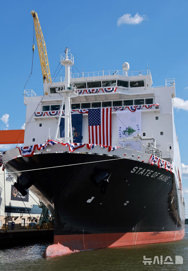 [필라델피아=뉴시스] 고범준 기자 = 지난 8월 26일(현지 시간) 미국 펜실베이니아주 필라델피아의 한화 필리조선소에 미국 해양청 발주 국가안보 다목적선 '스테이트 오브 메인'호가 정박해 있다. 2025.11.11. bjko@newsis.com
