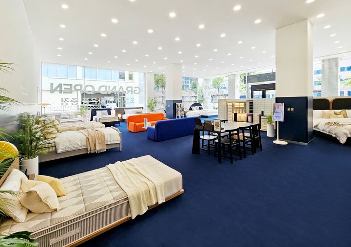 [서울=뉴시스]시몬스 침대, ‘시몬스 맨션 강서발산점’ 오픈.(사진=시몬스 침대 제공) 2025.08.28. photo@newsis.com *재판매 및 DB 금지