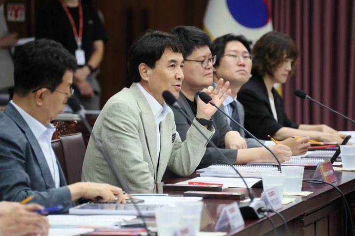  [춘천=뉴시스] 28일 깅원특별자치도(도지사 김진태. 사진)는 이날 회의는 지난 13일 국정기획위원회가 발표한 123개 국정과제와 지역공약에 신속 대응을 위한 후속 조치로 마련됐다 고 밝혔다. 강원특별자치도 제공. *재판매 및 DB 금지