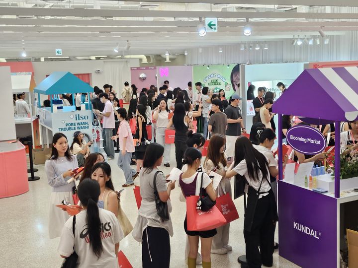 [서울=뉴시스] 이현주 기자= 무신사 뷰티 페스타 현장 모습. 2025.08.28. juicy@newsis.com *재판매 및 DB 금지