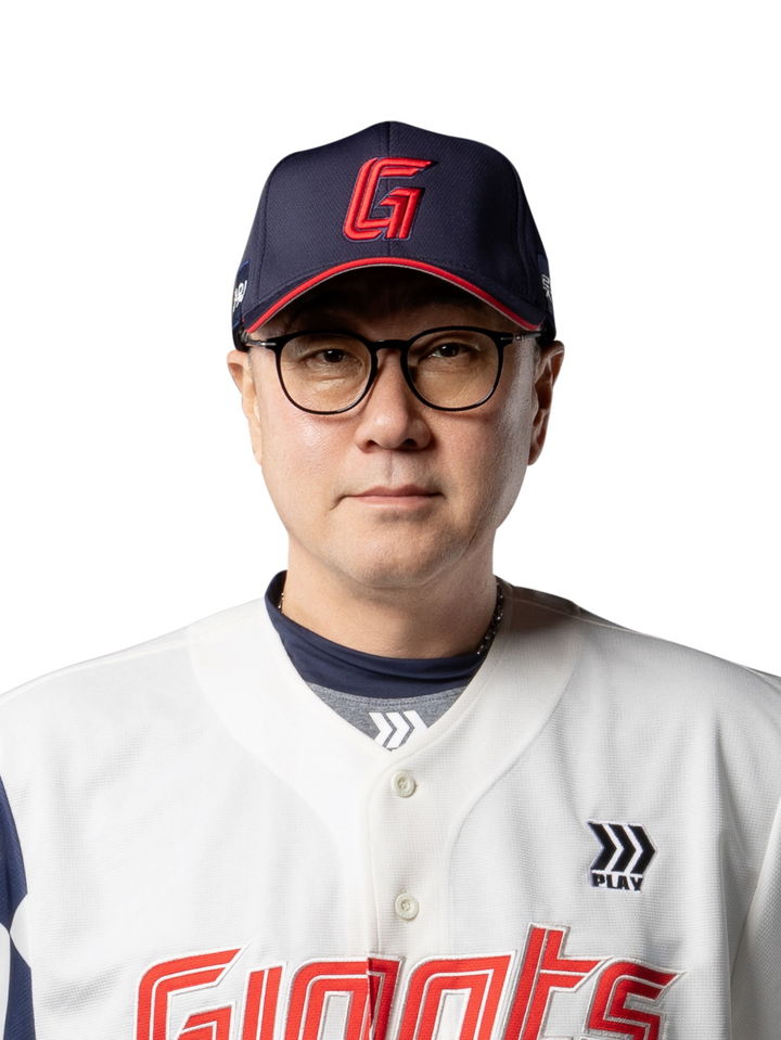 [서울=뉴시스]프로야구 롯데 자이언츠의 김상진 투수 코치. (사진=롯데 자이언츠 제공) 2025,08.28. photo@newsis.com *재판매 및 DB 금지