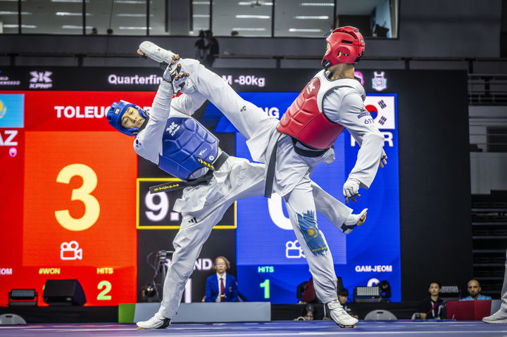 [서울=뉴시스] 2025 세계태권도 그랑프리 챌린지 남자 80㎏급에서 경기를 펼치는 강재권. (사진 = 태권도진흥재단 제공) *재판매 및 DB 금지