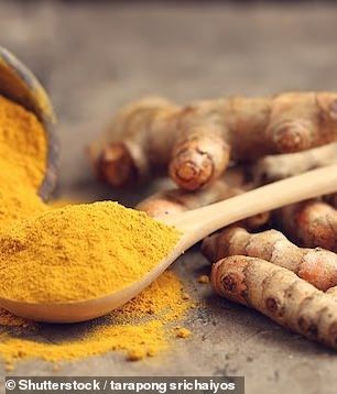 [뉴시스] 최근 발표된 연구에서 카레 향신료인 강황이 체중과 허리둘레를 줄인다는 결과가 발표됐다. (사진=데일리메일) 2025.08.27. 