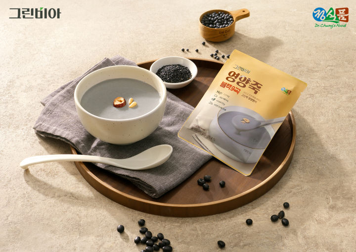 [서울=뉴시스] 정식품, 신제품 '그린비아 영양죽 블랙9곡' 출시.(사진=정식품 제공) *재판매 및 DB 금지