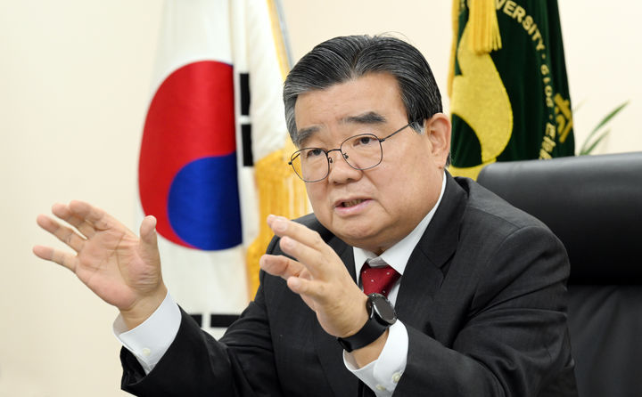 [대전=뉴시스] 한국원격대학협의회 제14대 회장에 선출된 이동진 건양사이버대 총장. (사진=건양사이버대 제공) 2025.08.29. photo@newsis.com *재판매 및 DB 금지