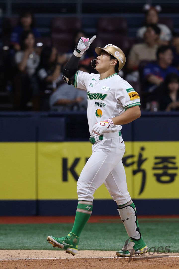 [分享] 宋成文將與美國經紀公司簽約