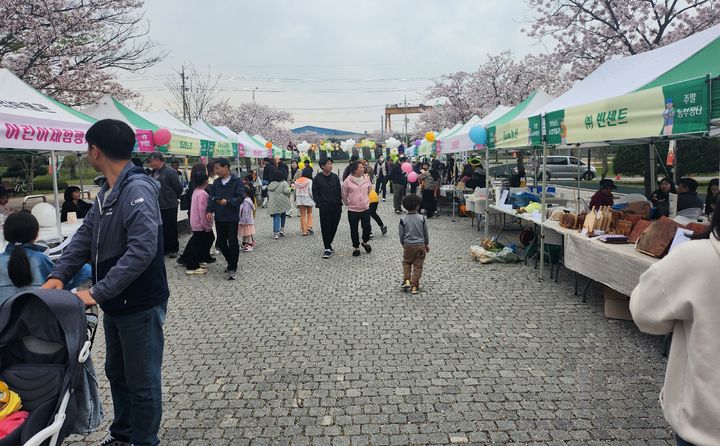 [나주=뉴시스] 전남농업박물관 주말 농부장터. (자료사진 제공 = 전남농업박물관). 2025.08.30. photo@newsis.com *재판매 및 DB 금지