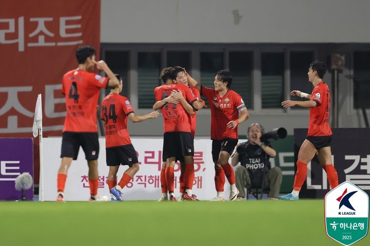 [서울=뉴시스] 프로축구 K리그1 강원FC의 모재현. (사진=한국프로축구연맹 제공) *재판매 및 DB 금지