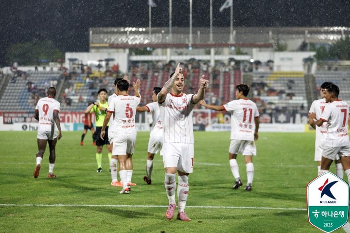 [서울=뉴시스] 프로축구 K리그2 부천FC1995의 바사니. (사진=한국프로축구연맹 제공) *재판매 및 DB 금지